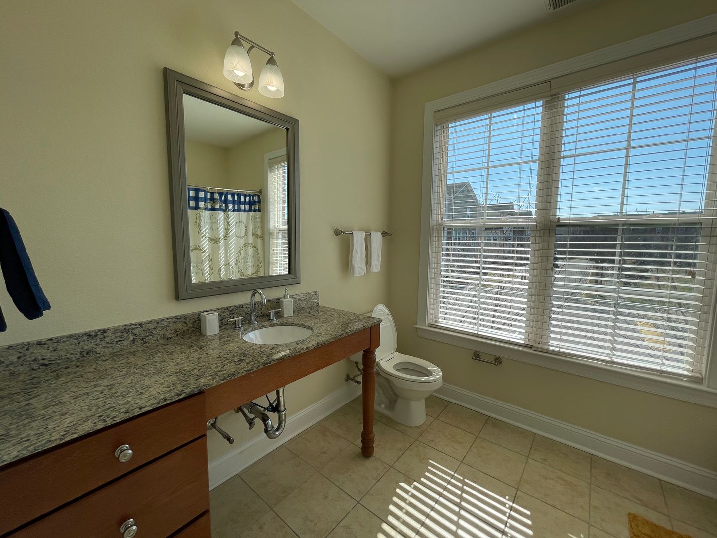 Virginia Beach Apartment: 4884 Travertine Ave