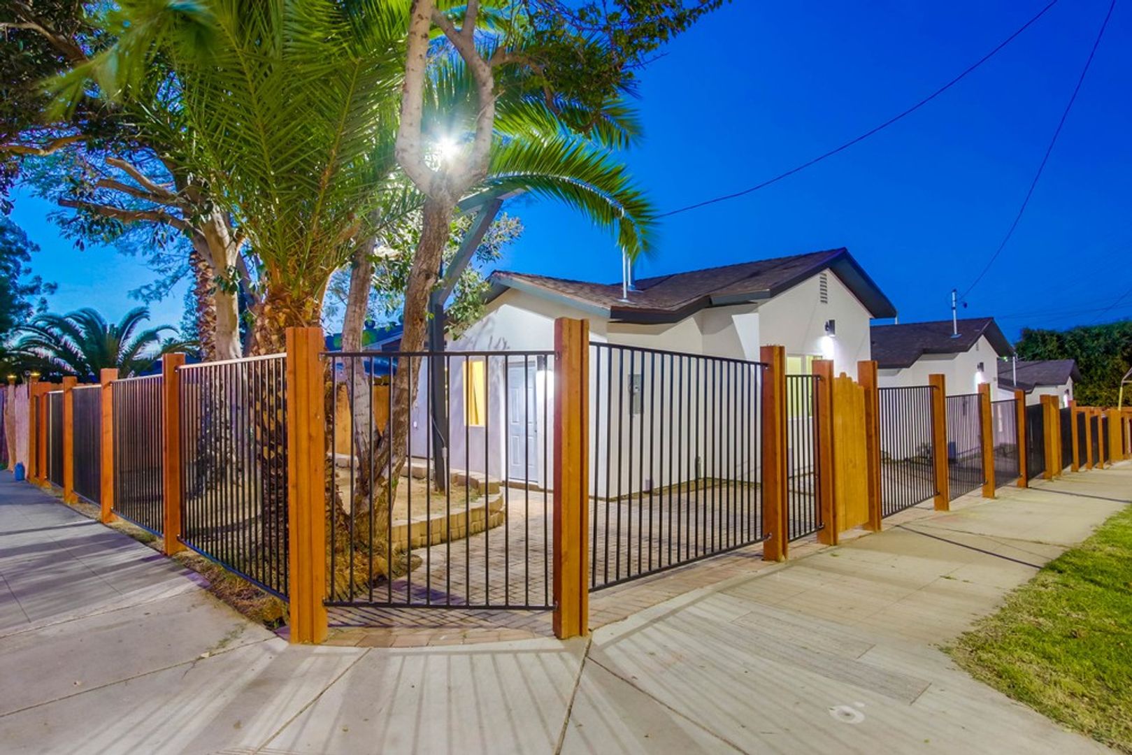 San Diego Apartment: 1602-1606-1622 S 38th St