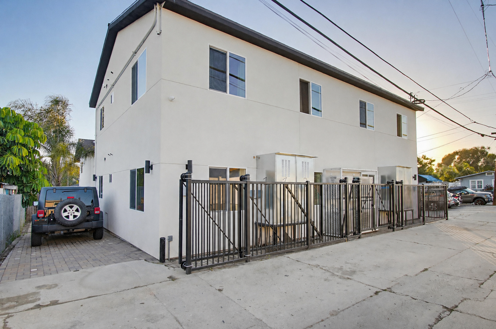 San Diego Apartment: 1931 Woden