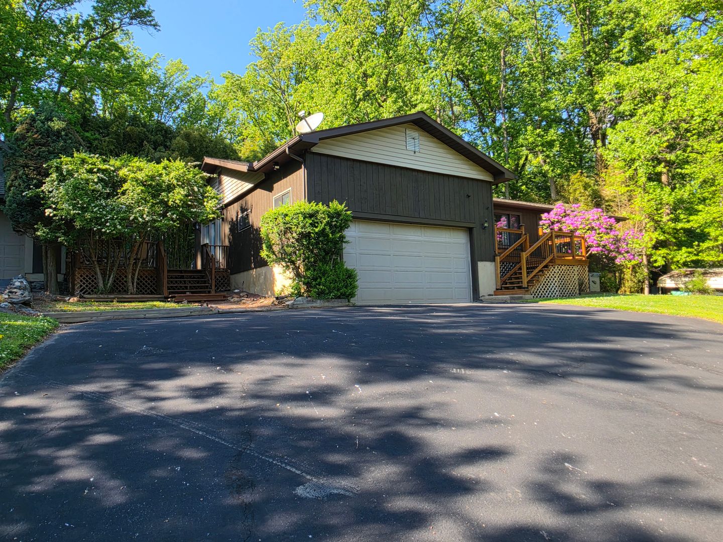 North East House: 5263 Turkey Point Road