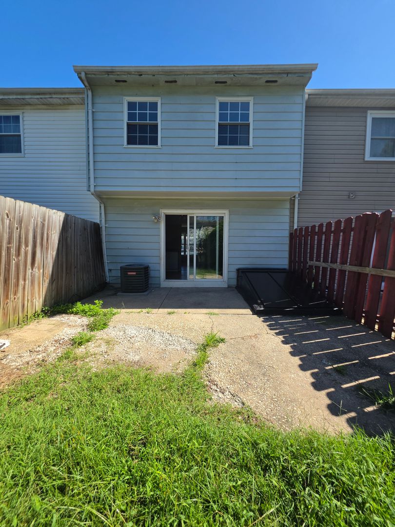 Edgewood Townhome: 1368 Harford Square Drive