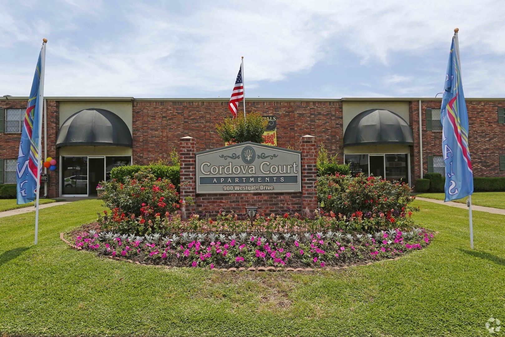 Bossier City Apartment: 900 Westgate Dr