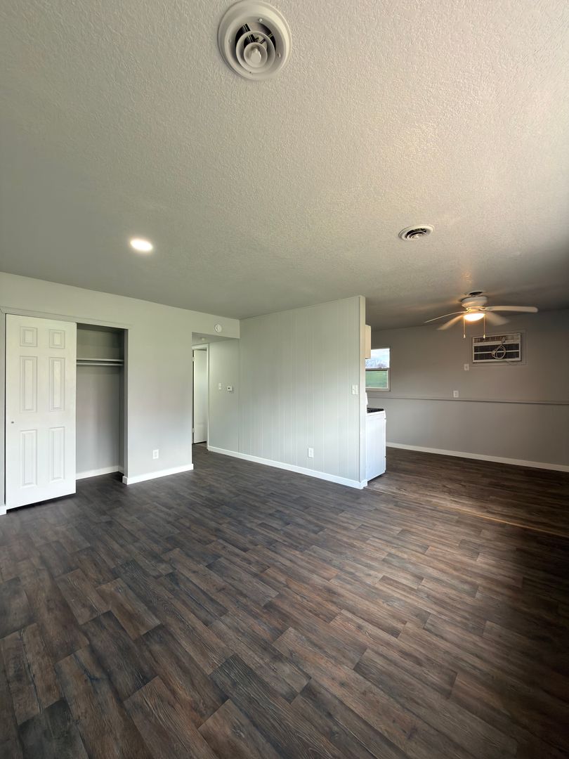 davenport Apartment: 3570 kimberly downs rd