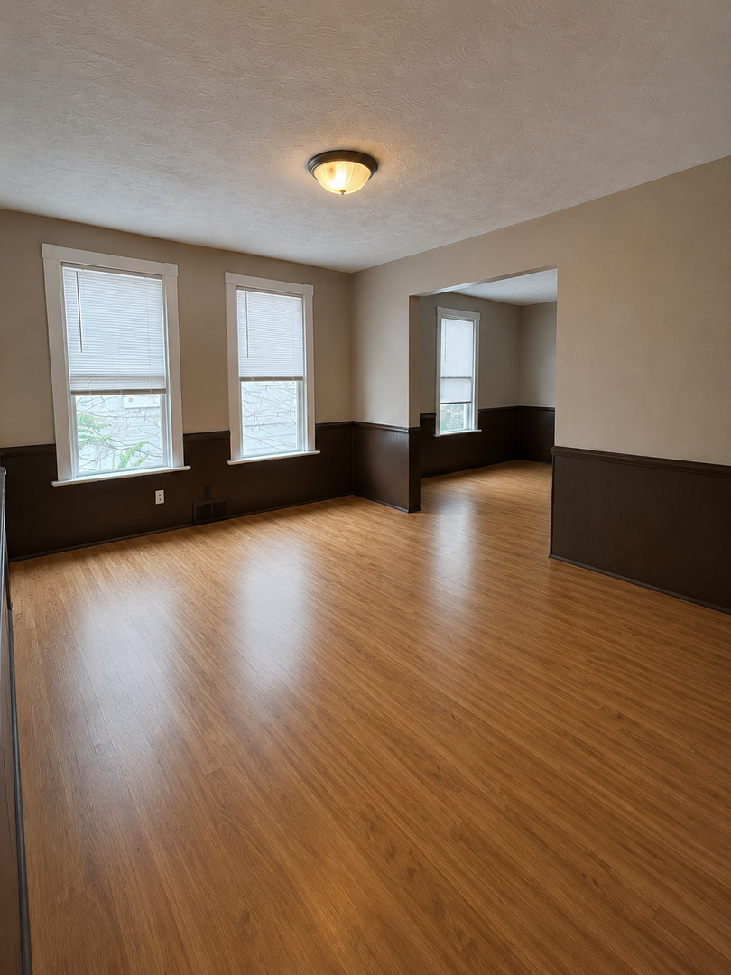 Moline Townhome: 1124 1/2 3rd Street