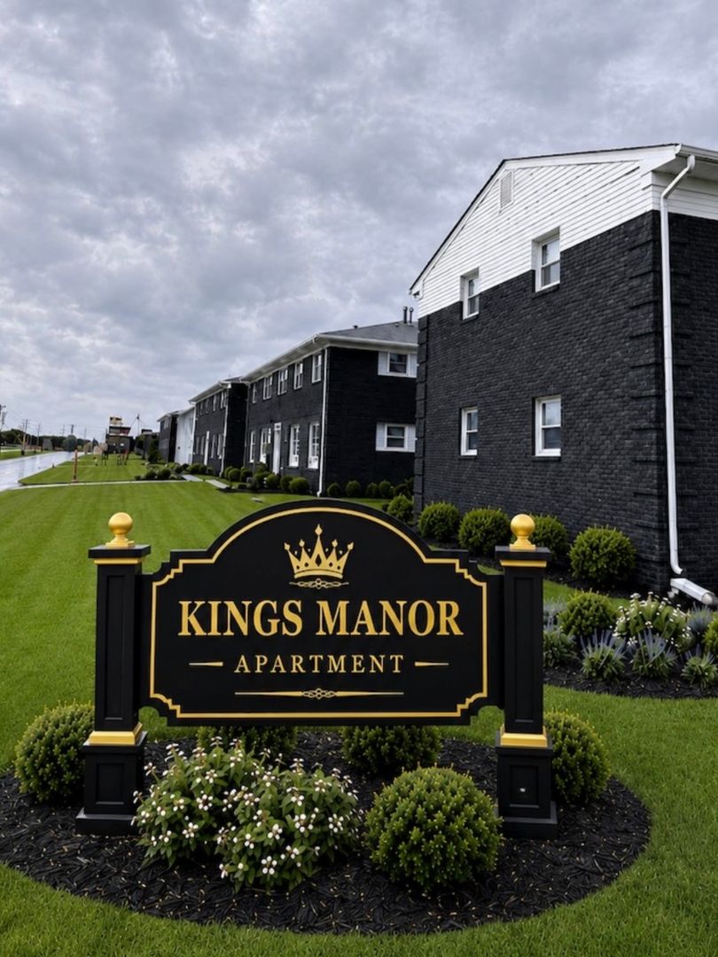 East Moline Apartment: 921 Ave of the Cities