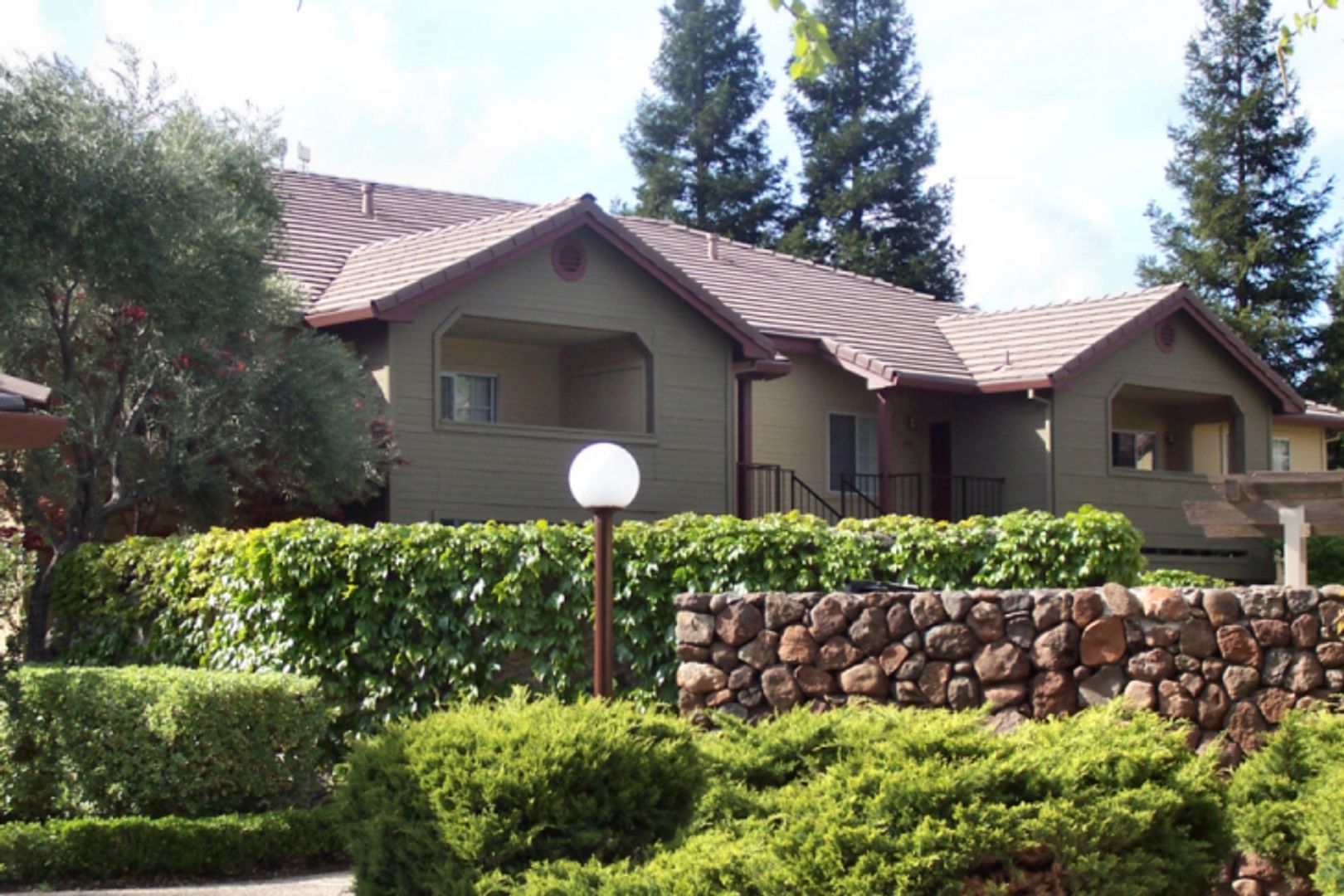 Chico Apartment: 2777 Eaton Road
