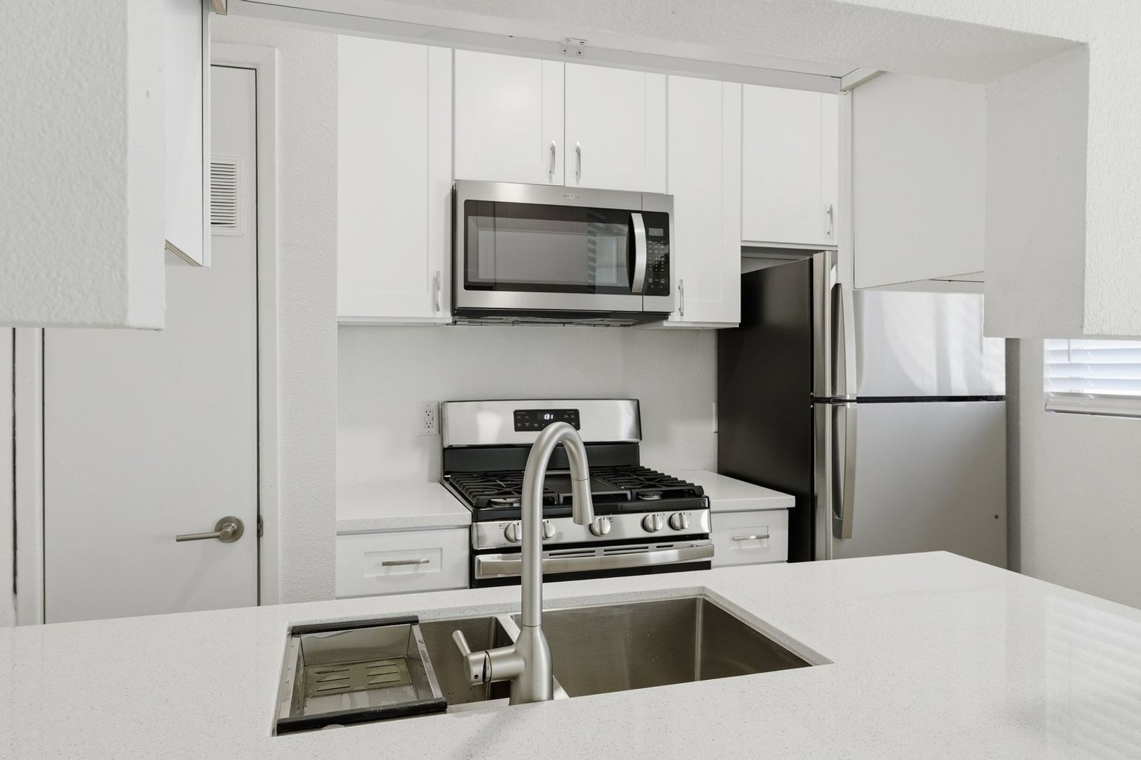 Ventura Apartment: 6301 Nightingale