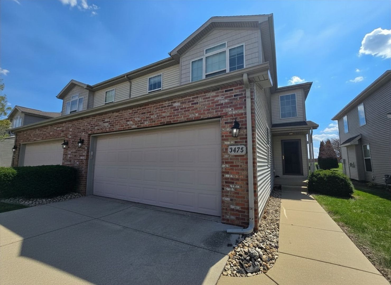 Normal House: 3475 Enclave
