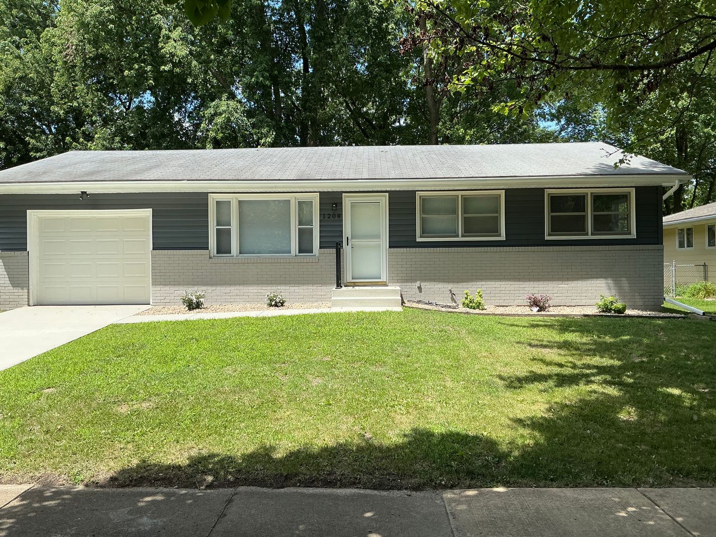 Bloomington House: 1208 Gettysberg