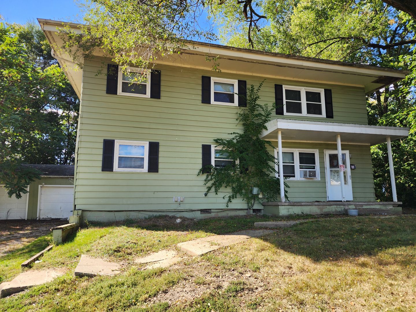 Normal Apartment: 1005 Samantha