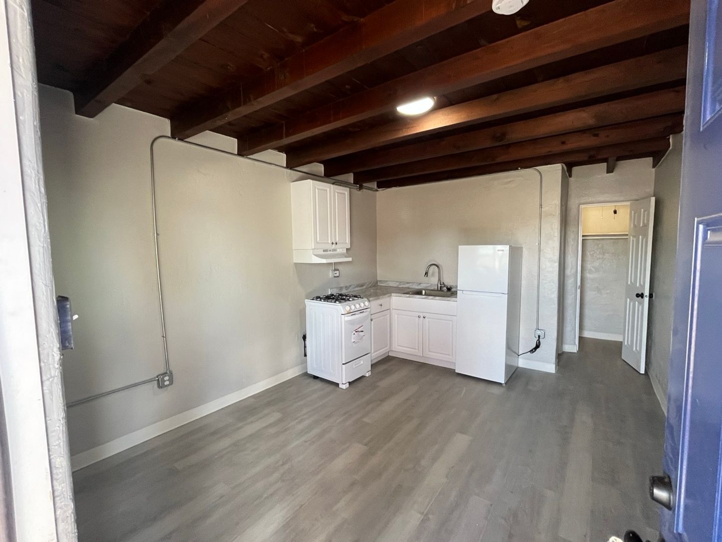 Albuquerque Apartment: 9317 Central Ave NW