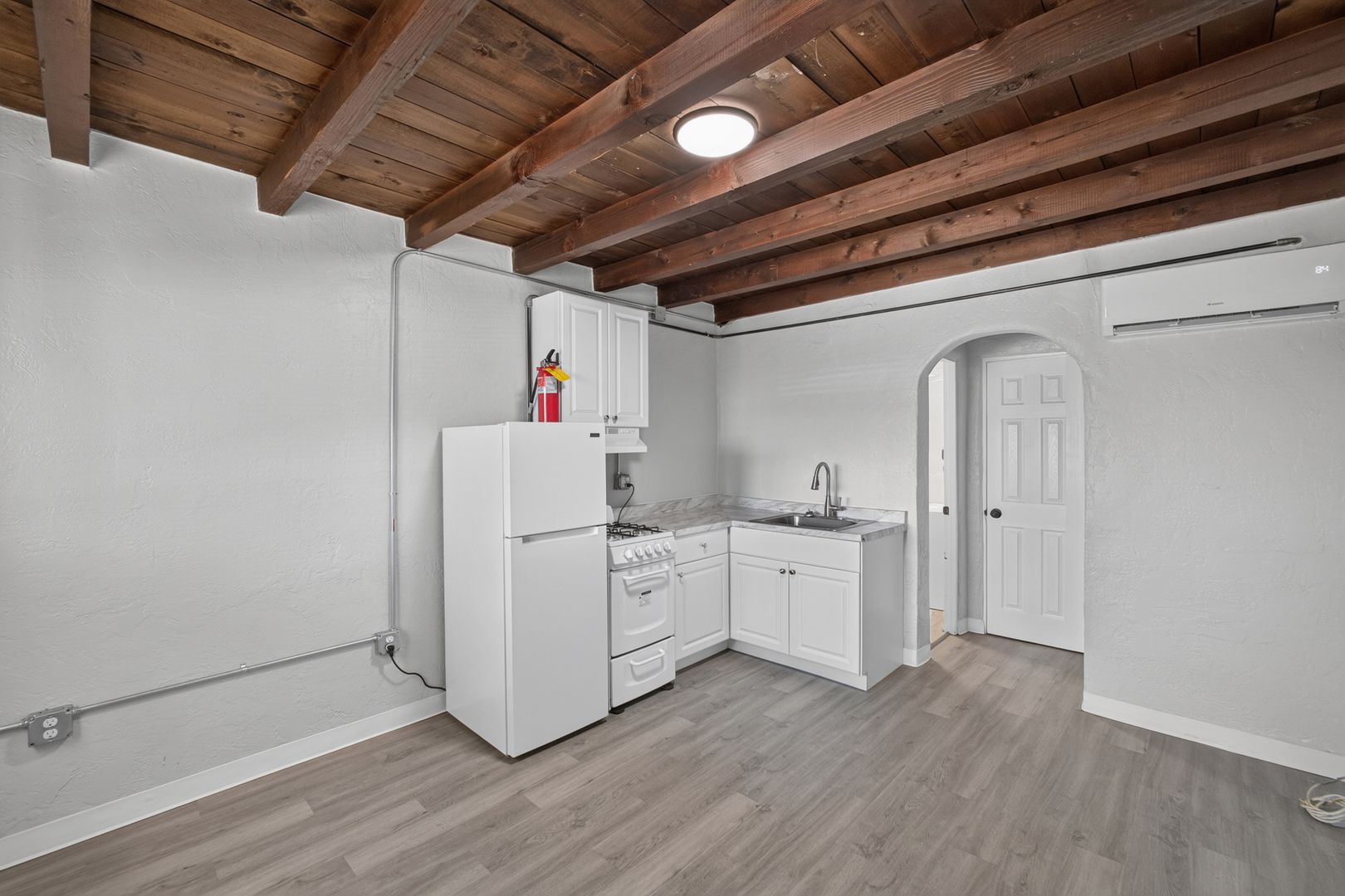 Albuquerque Apartment: 9317 Central Ave NW