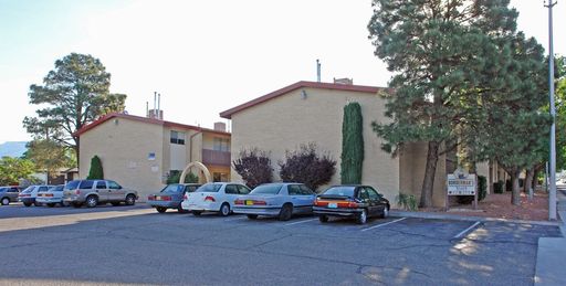 ALL Utilities Included Newly Remodeled Spacious 1 Bed/1 Bath – photo 1
