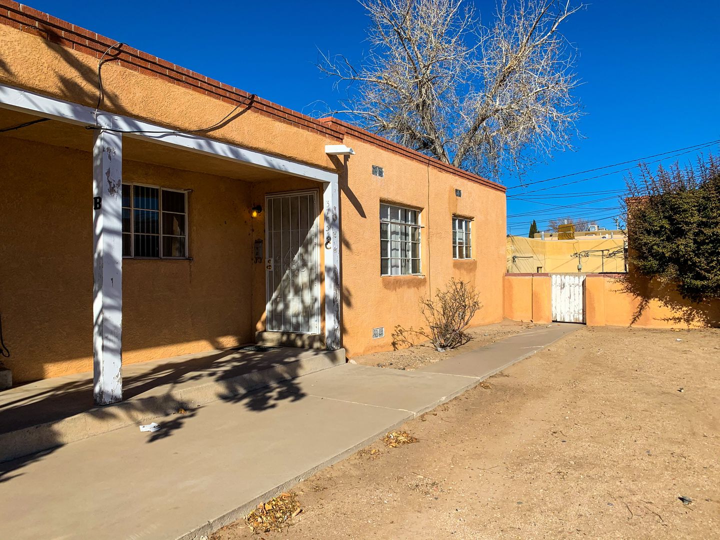 Albuquerque Apartment: 3705 Aspen Ave. NE