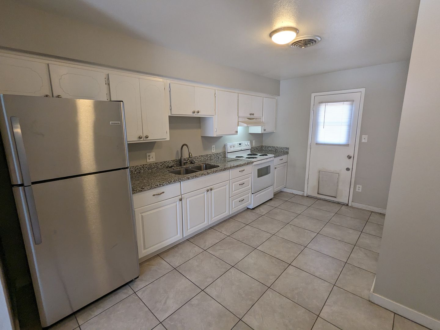 Yuma Apartment: 2830 S. 1st. Ave