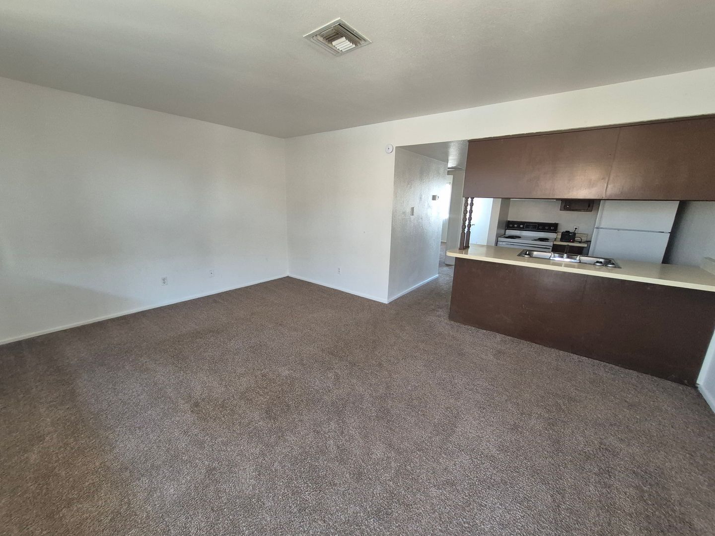 Yuma Apartment: 266 S 6th Ave