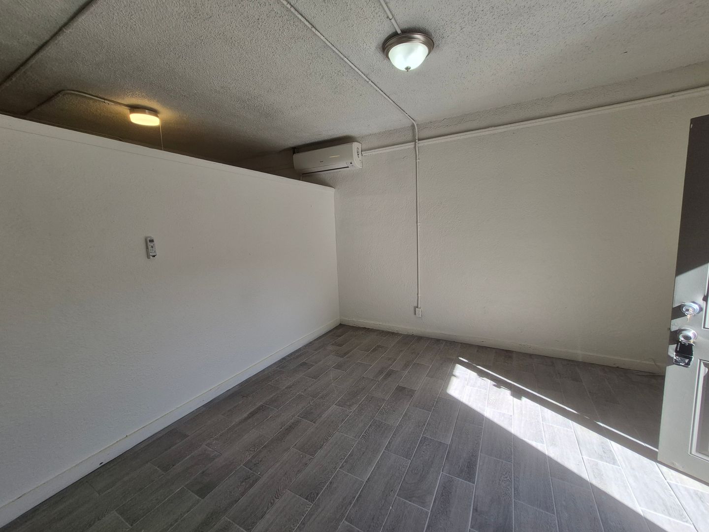 Yuma Apartment: 560 S Madison Ave