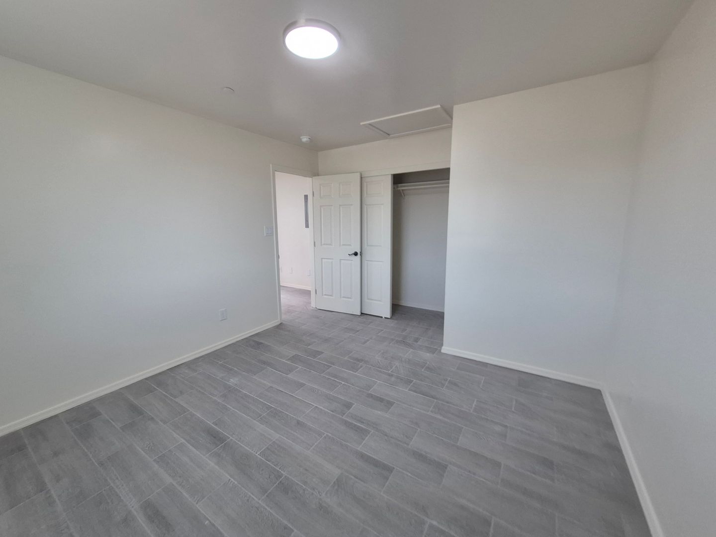 Yuma Apartment: 253 S. 17th Ave