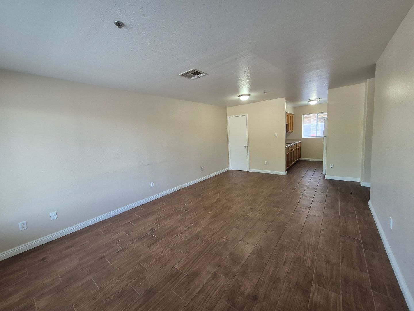 Yuma Apartment: 530 s Magnolia Ave