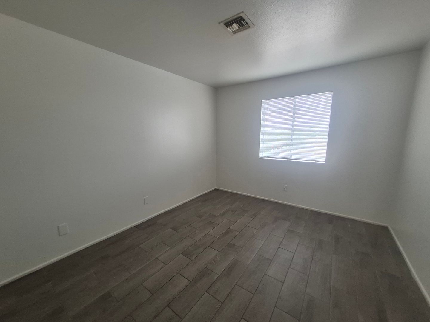 Yuma Apartment: 266 S 6th Ave