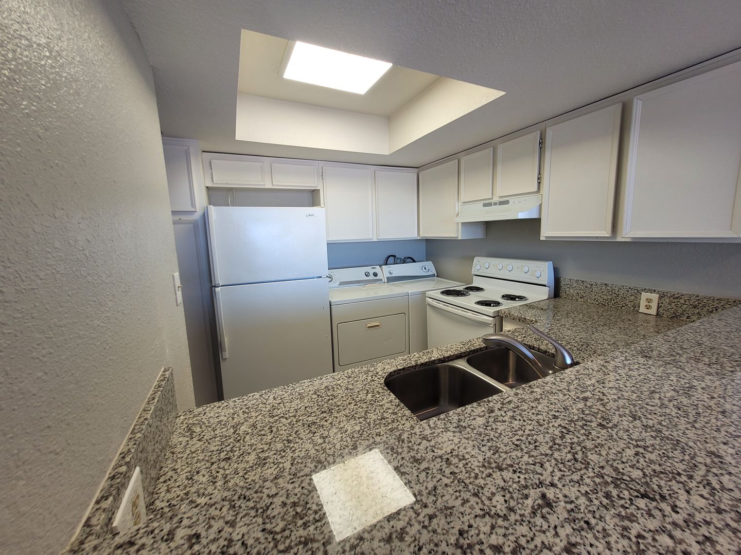 Yuma Apartment: 1280 W. 24th St.