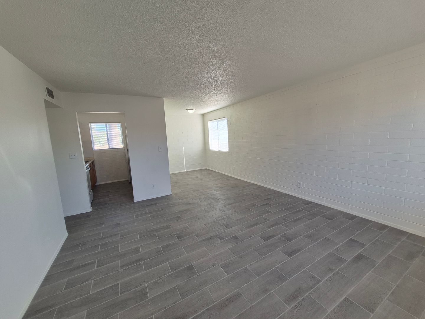 Yuma Apartment: East Country Club Dr