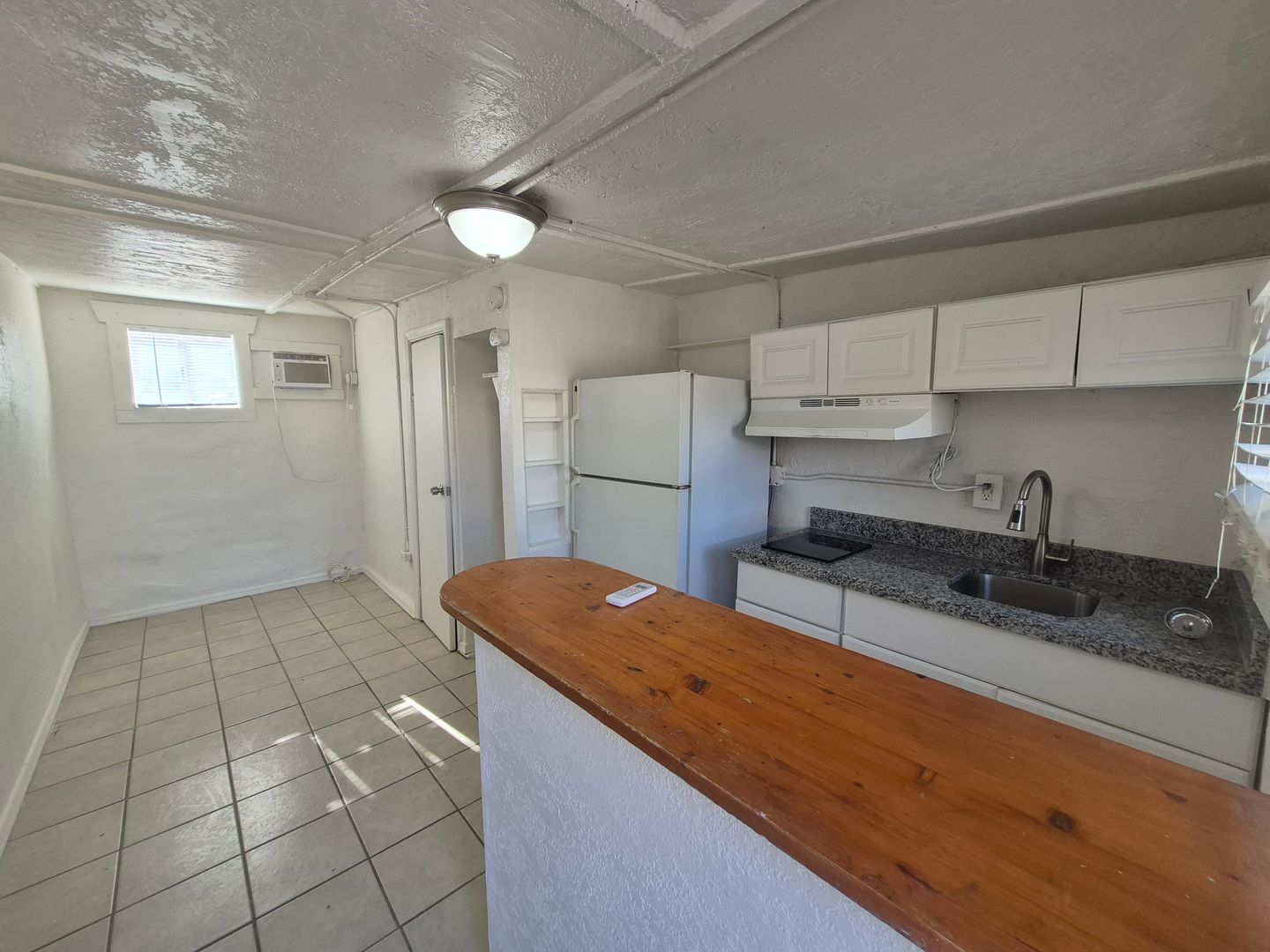 Yuma Apartment: 560 S Madison Ave