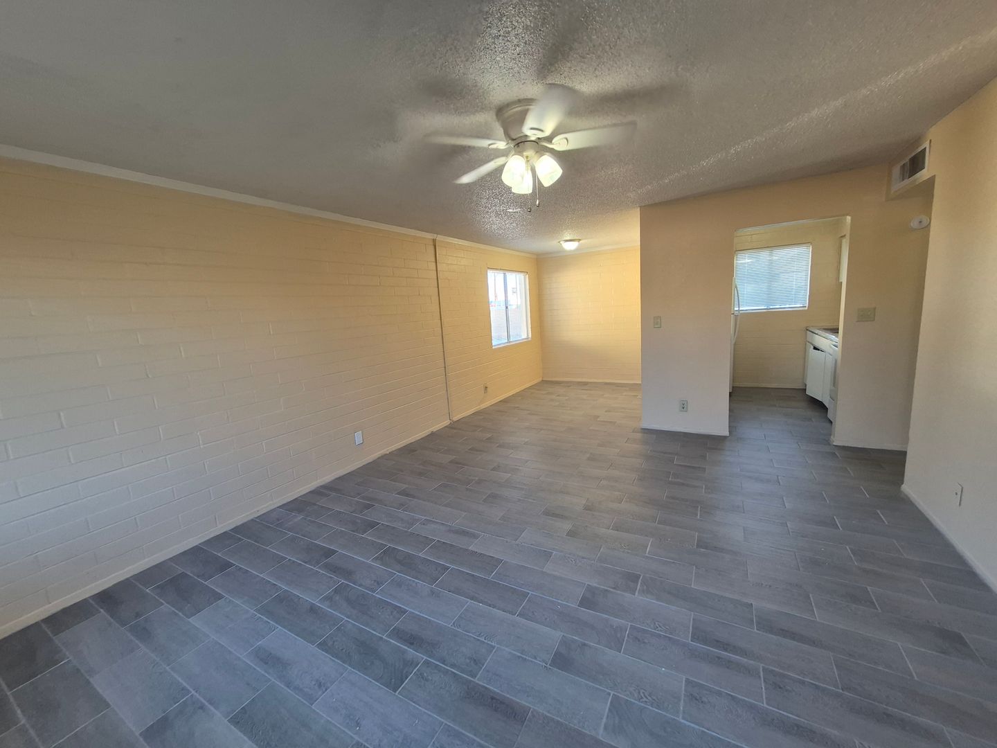 Yuma Apartment: East Country Club Dr