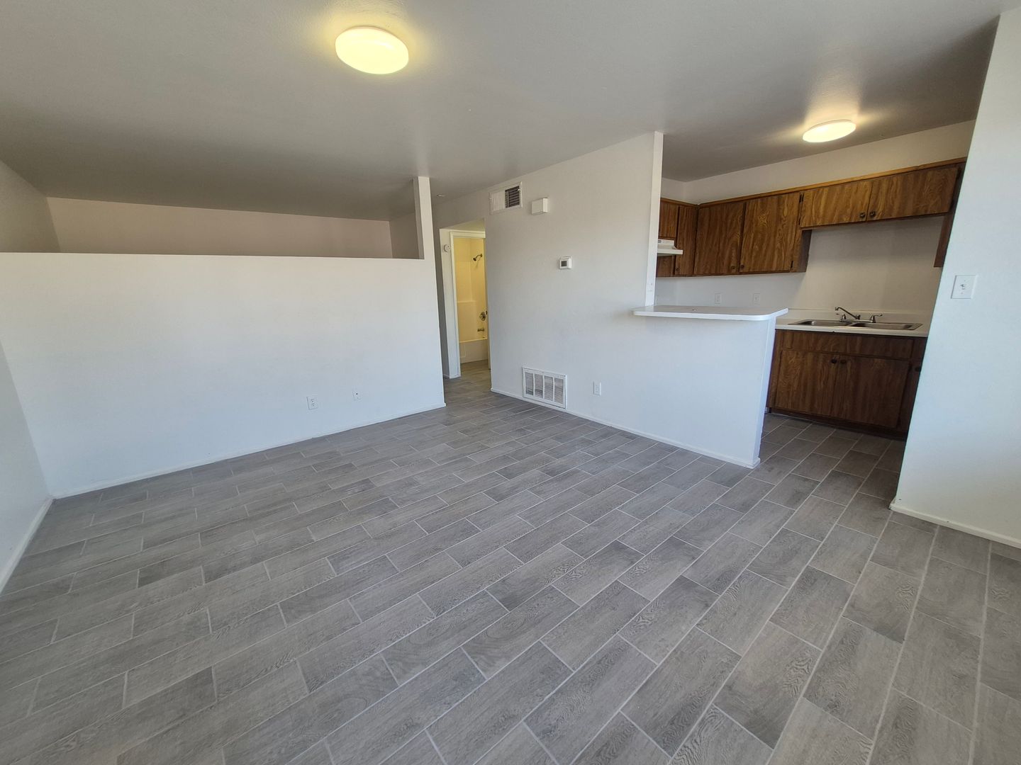 Yuma Apartment: 248 S. Ave B