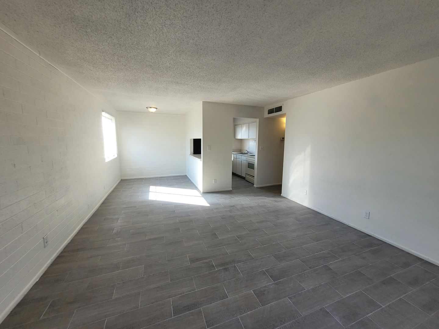 Yuma Apartment: East Country Club Dr