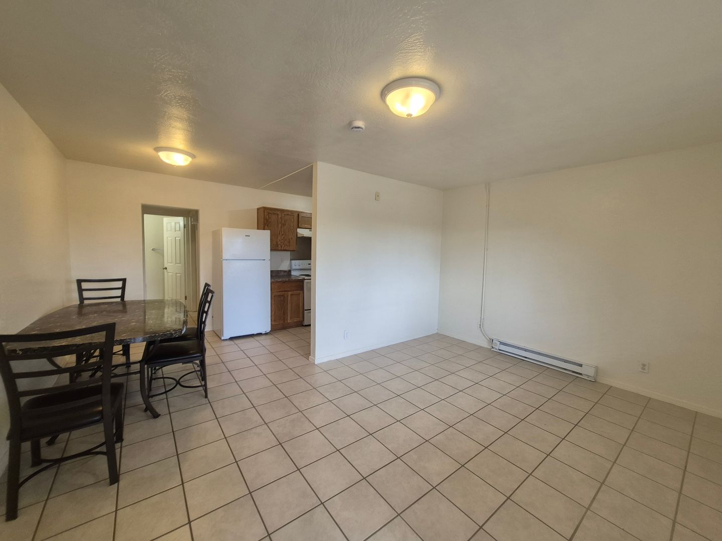 Yuma Apartment: 1056 S 10th Ave
