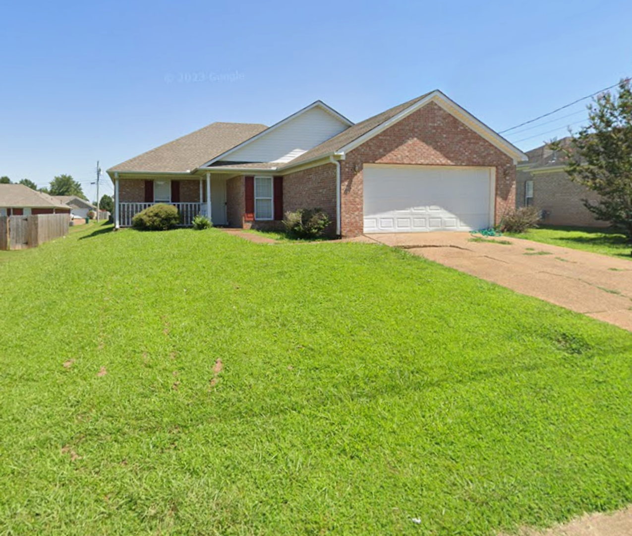 Jackson House: 24 Hulsey Cove