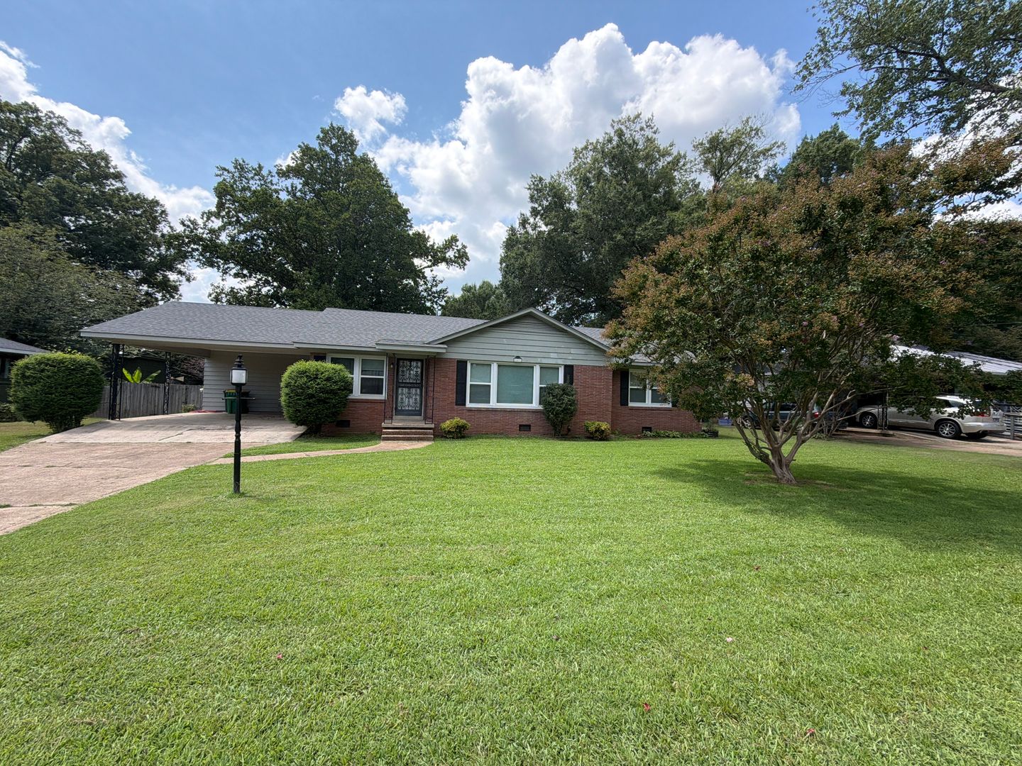 Jackson House: 41 Summar Drive