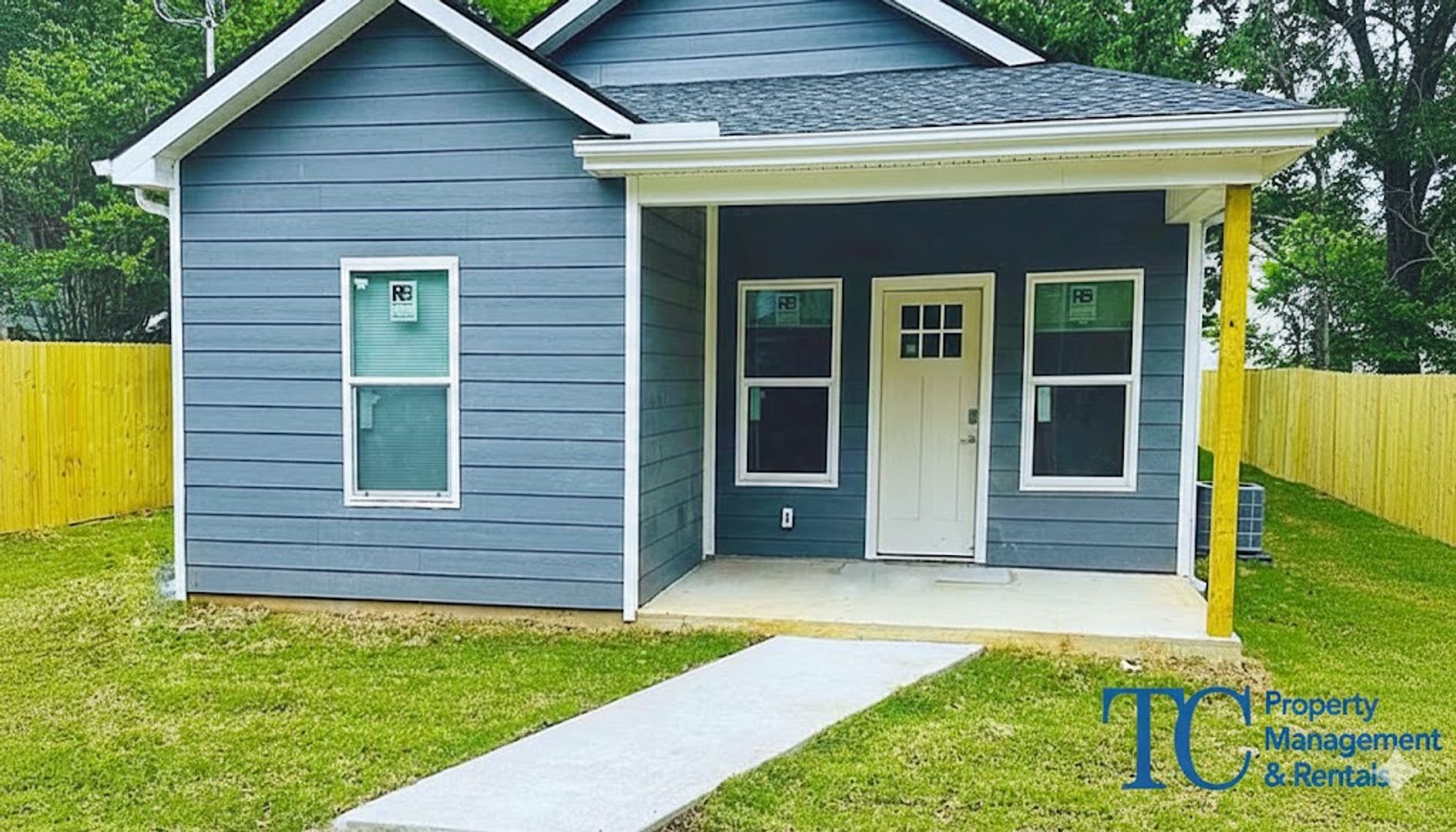 Jackson House: 830 Lambuth Blvd.