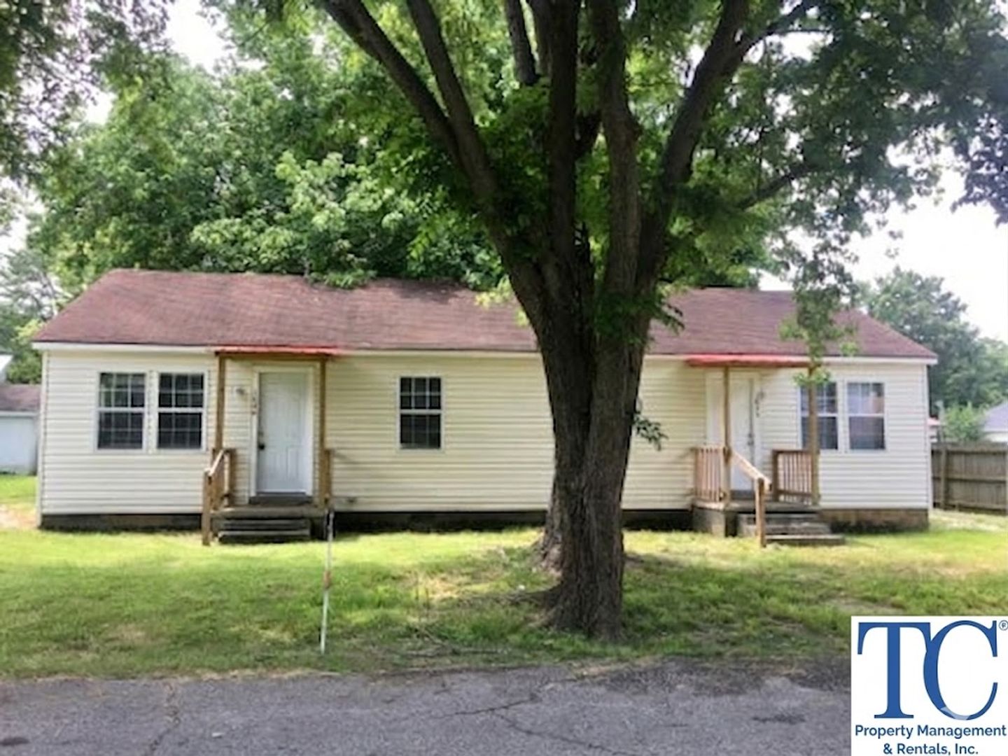Humboldt Apartment: 1622-1624 Brown Street