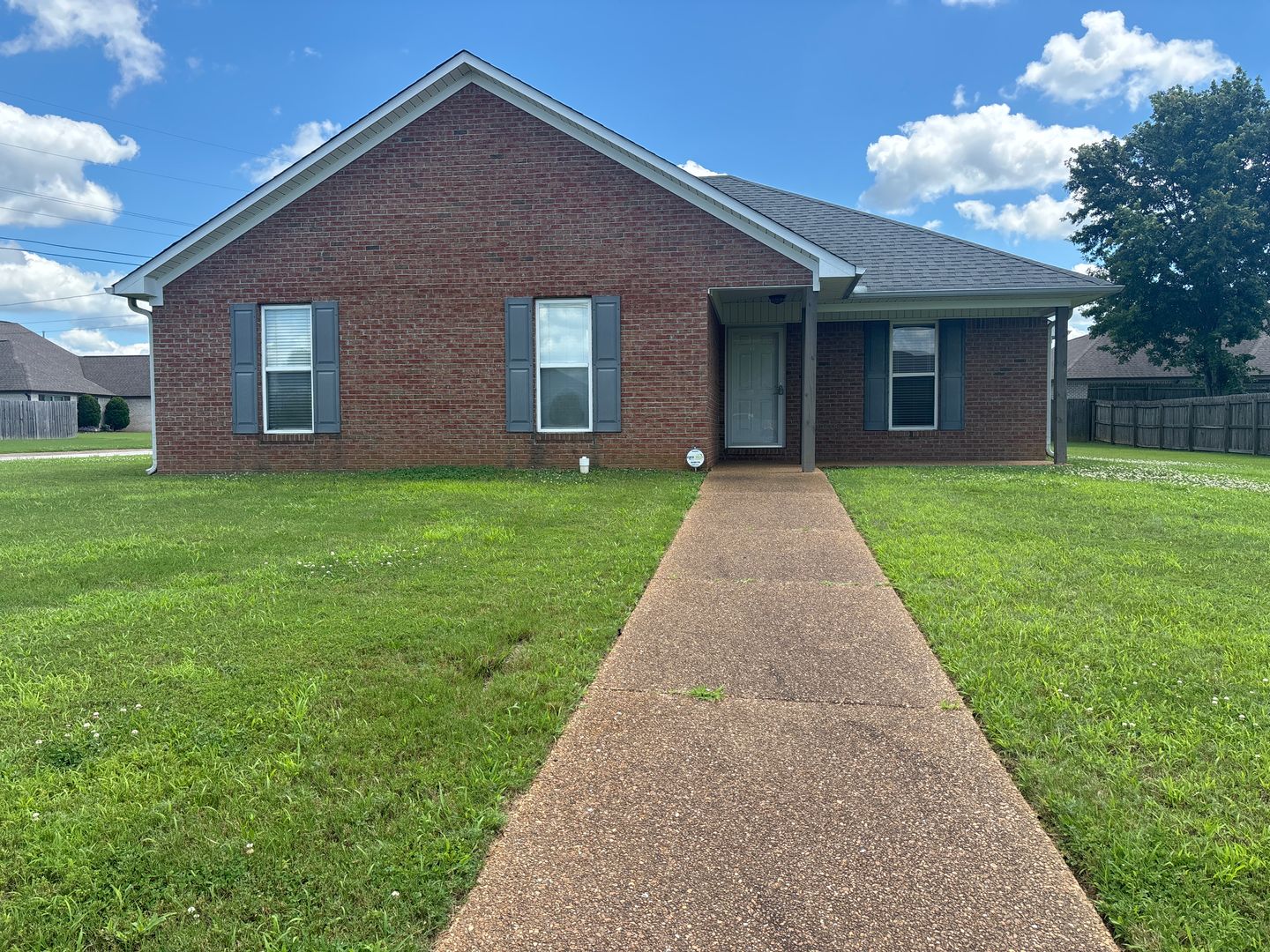 Jackson House: 88 Romie Dr