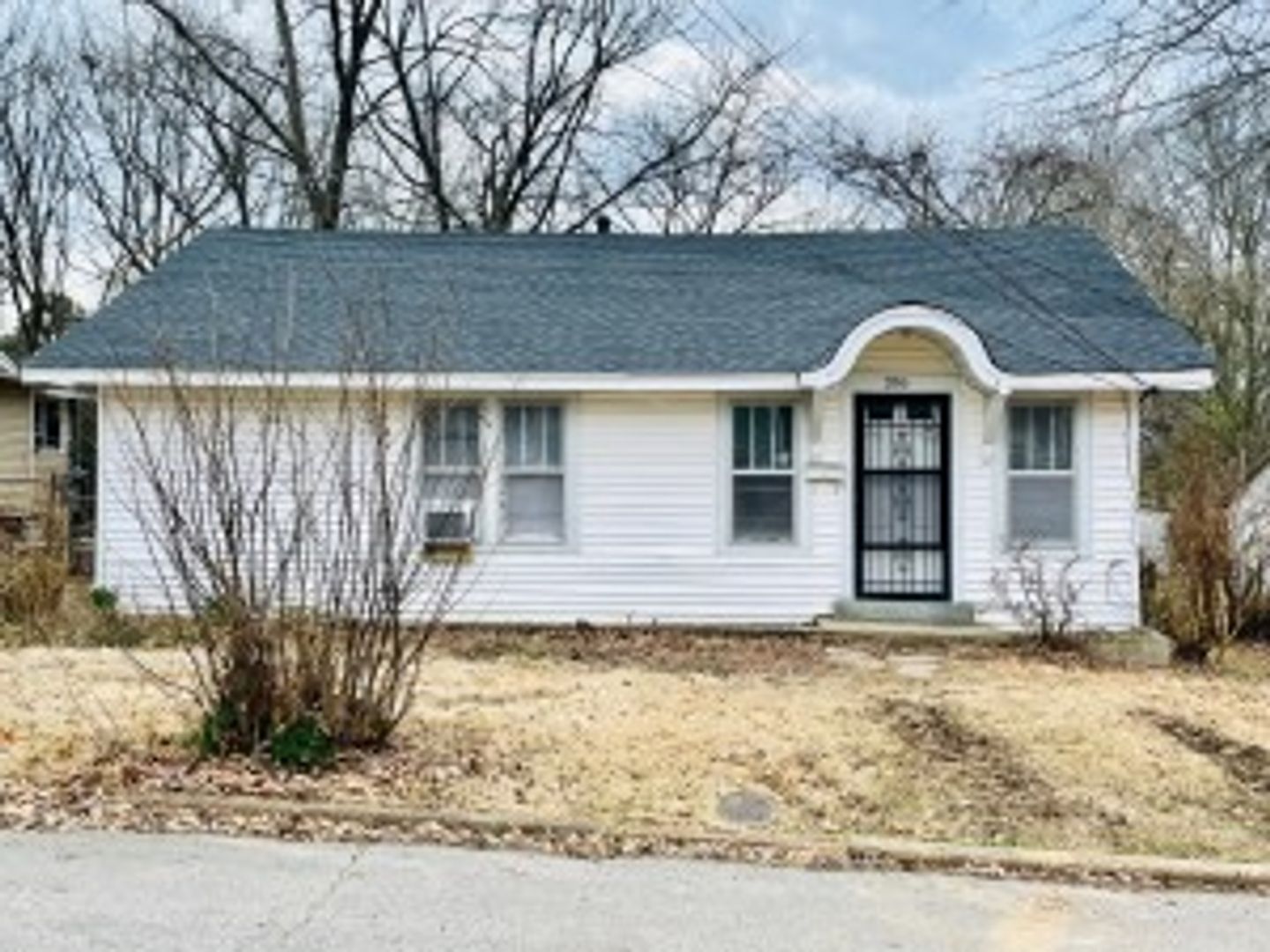 Jackson House: 255 Highview