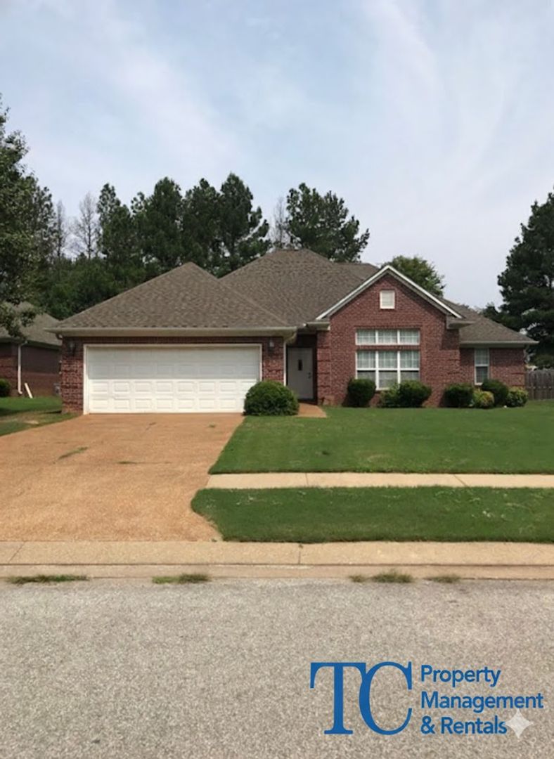 Jackson House: 71 Bent Creek Lane