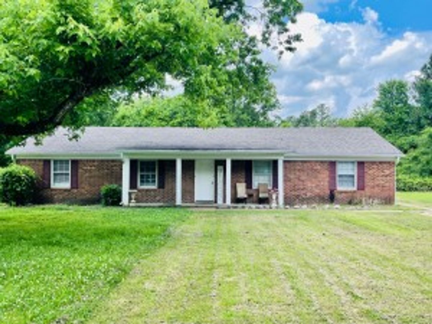 Jackson Apartment: 781 Rushmeade Road