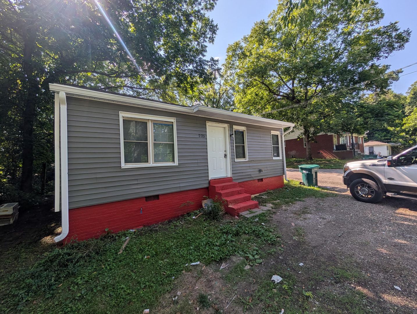 Jackson House: 225 Crocker St