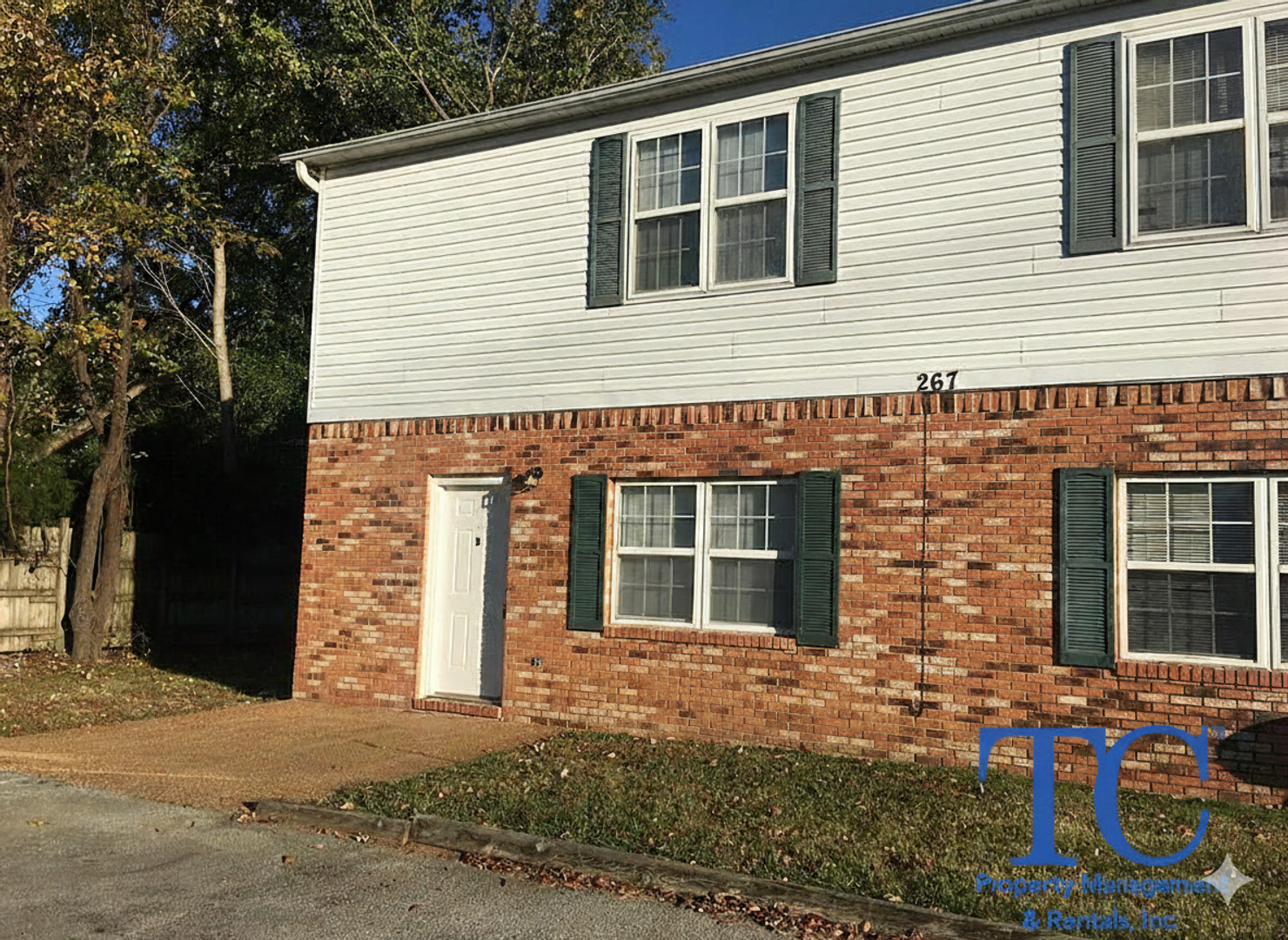 Jackson Apartment: 267  Foxworth Dr.