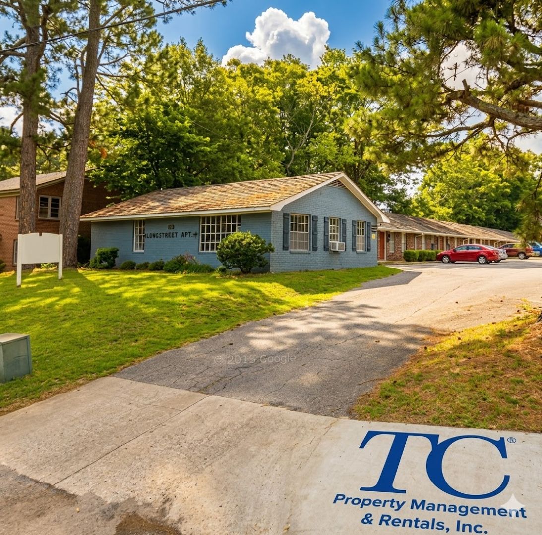 Jackson Apartment: 570 Lambuth Blvd.