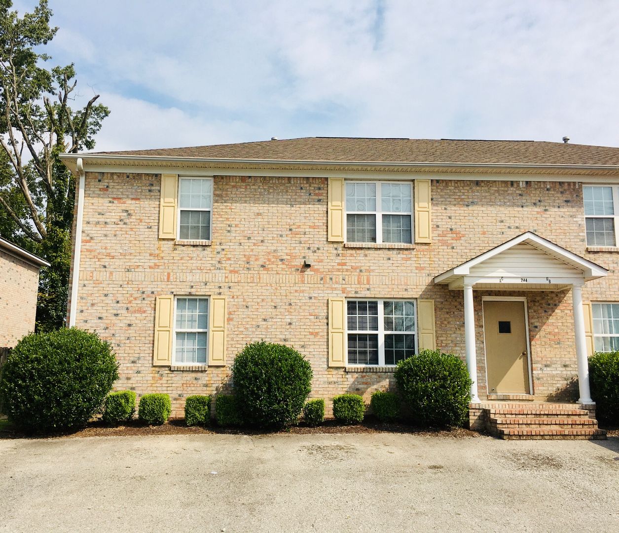 Jackson Apartment: 286 Foxworth Drive