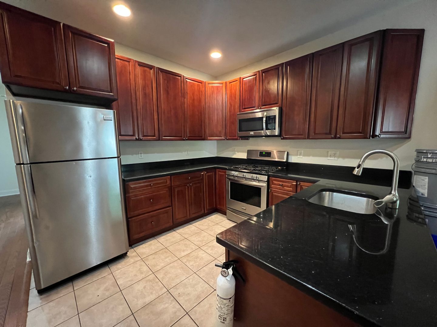 Philadelphia Apartment: 1814 North 16th Street