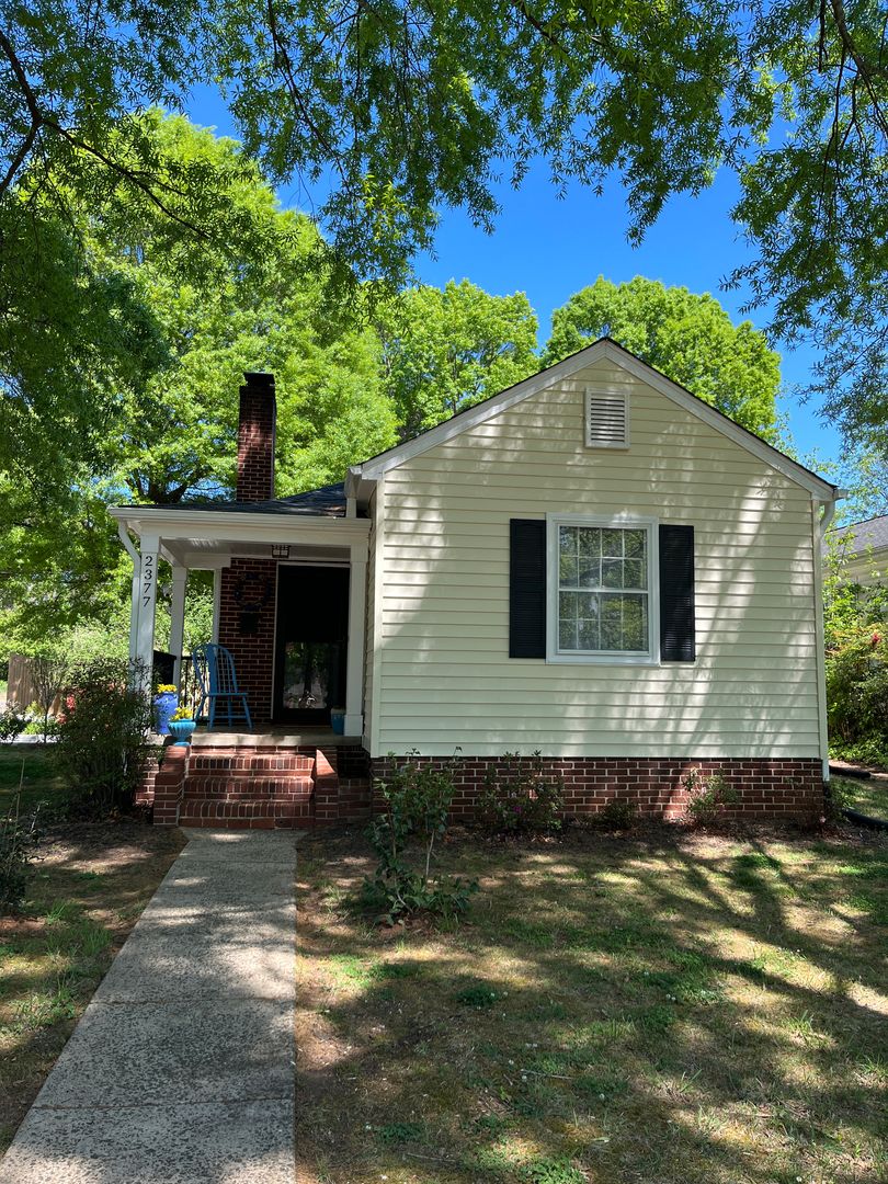 Winston-Salem Apartment: 2377 Westfield Avenue