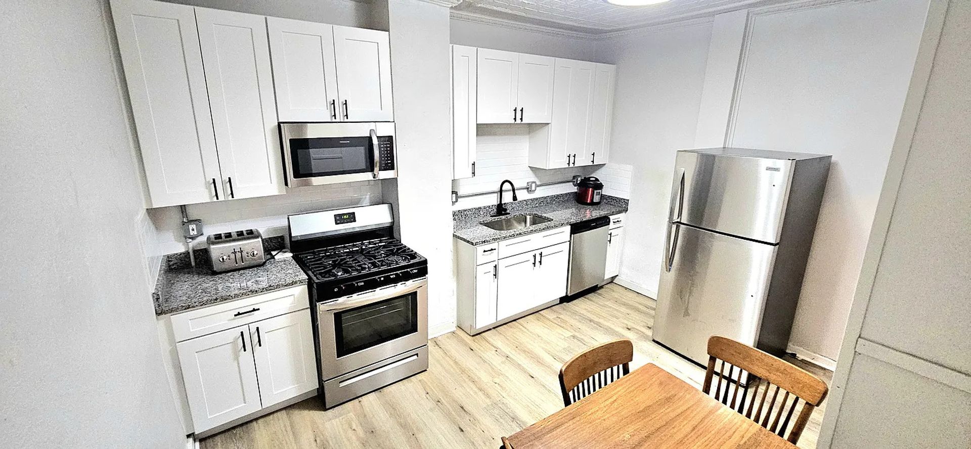 Pittsburgh Apartment: 72 South 12th Street