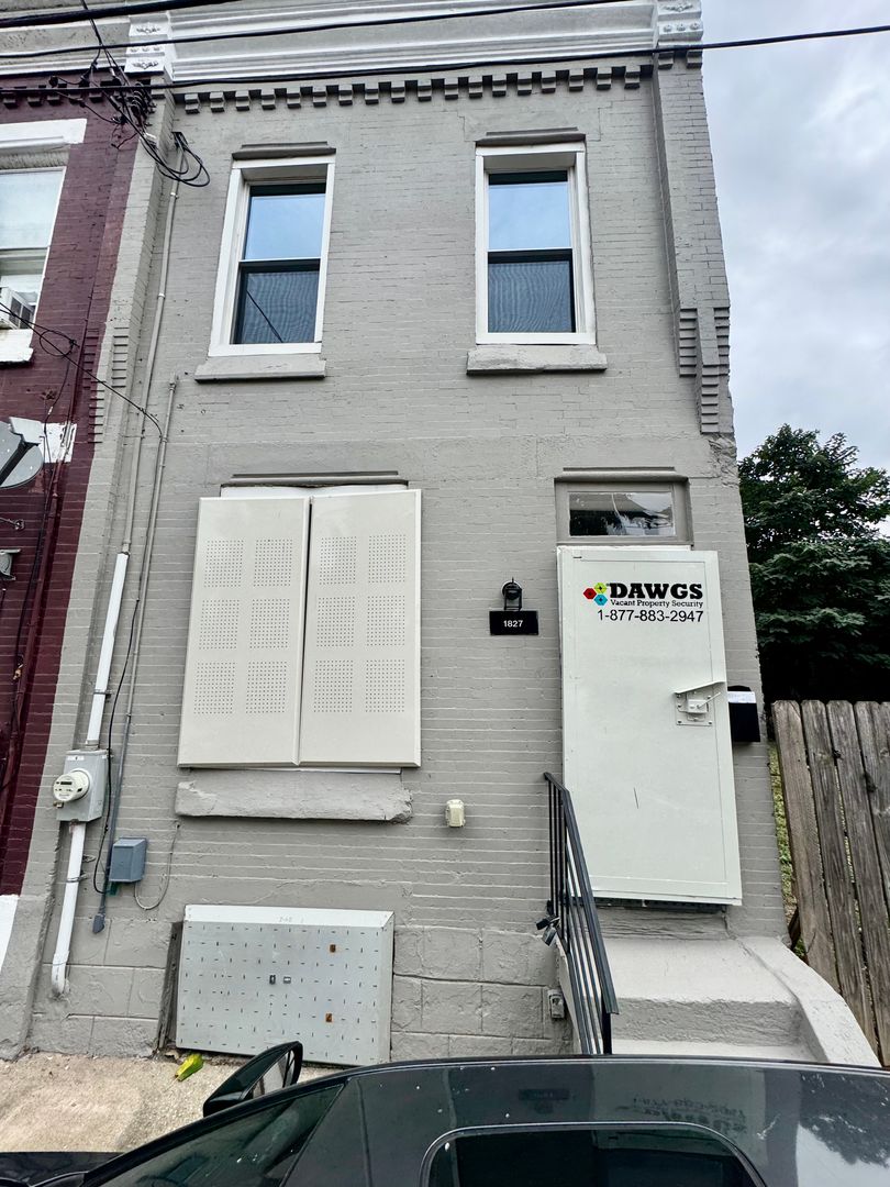 Philadelphia House: 1827 North Bailey Street