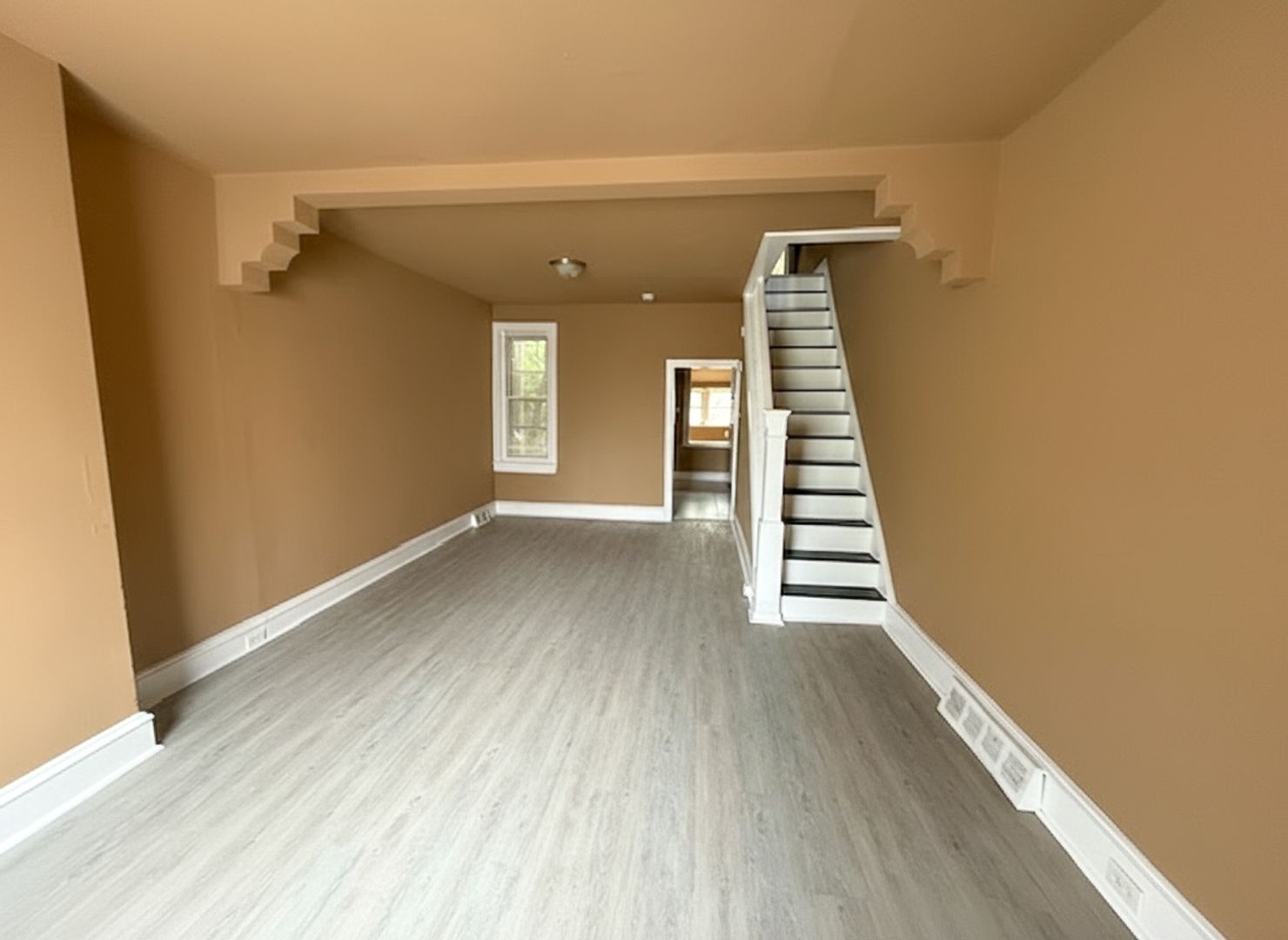Philadelphia House: 4457 N Cleveland St