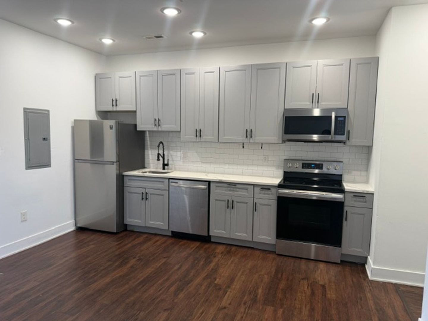 Philadelphia Apartment: 3213 West Susquehanna Avenue
