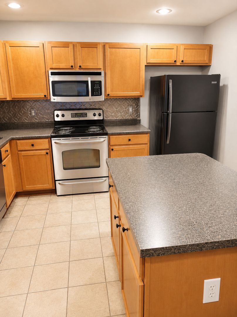 Winston-Salem Condo: 923 Windcastle Lane